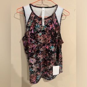 NWT Lululemon Sculpt Tank Top Stencil Blossom Red